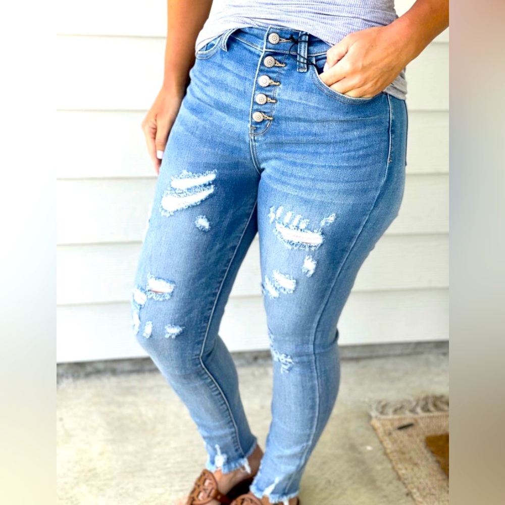 NWT Judy Blue High Waist Button Fly Skinny Jeans.